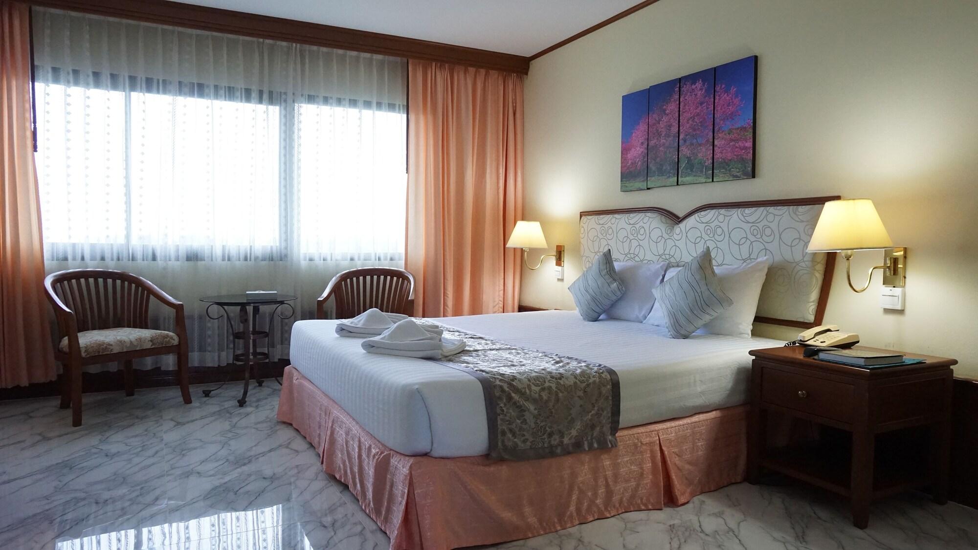 Wattana Park Hotel Trang Buitenkant foto