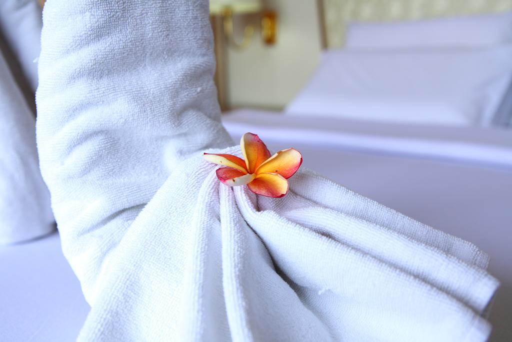 Wattana Park Hotel Trang Buitenkant foto