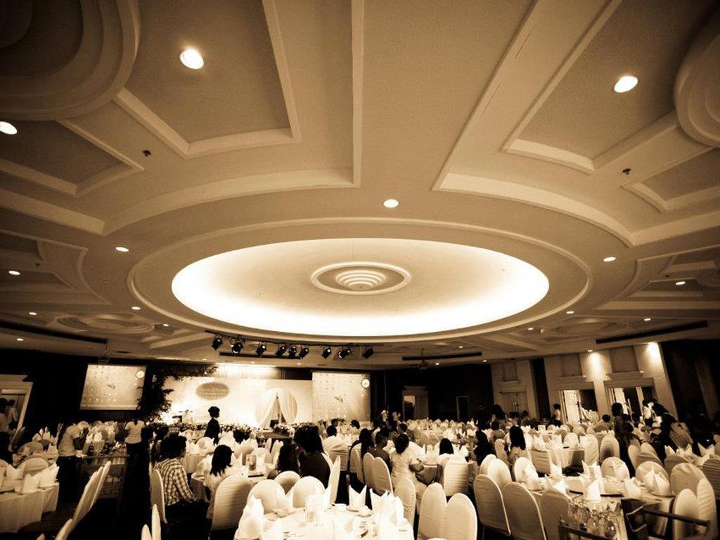 Wattana Park Hotel Trang Buitenkant foto