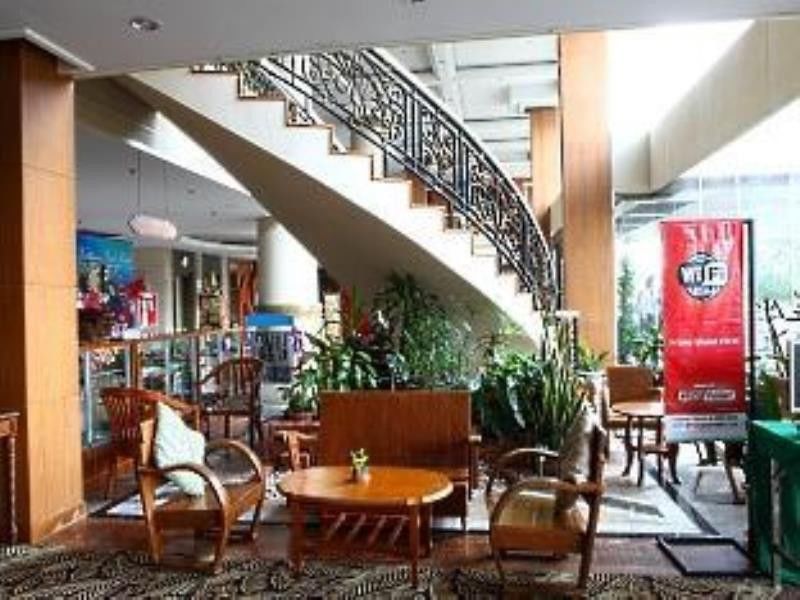 Wattana Park Hotel Trang Buitenkant foto