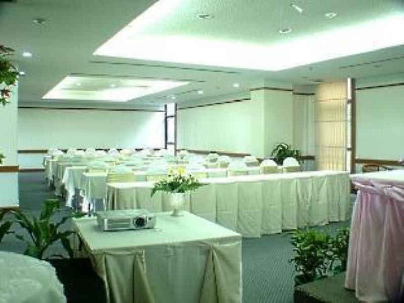 Wattana Park Hotel Trang Buitenkant foto