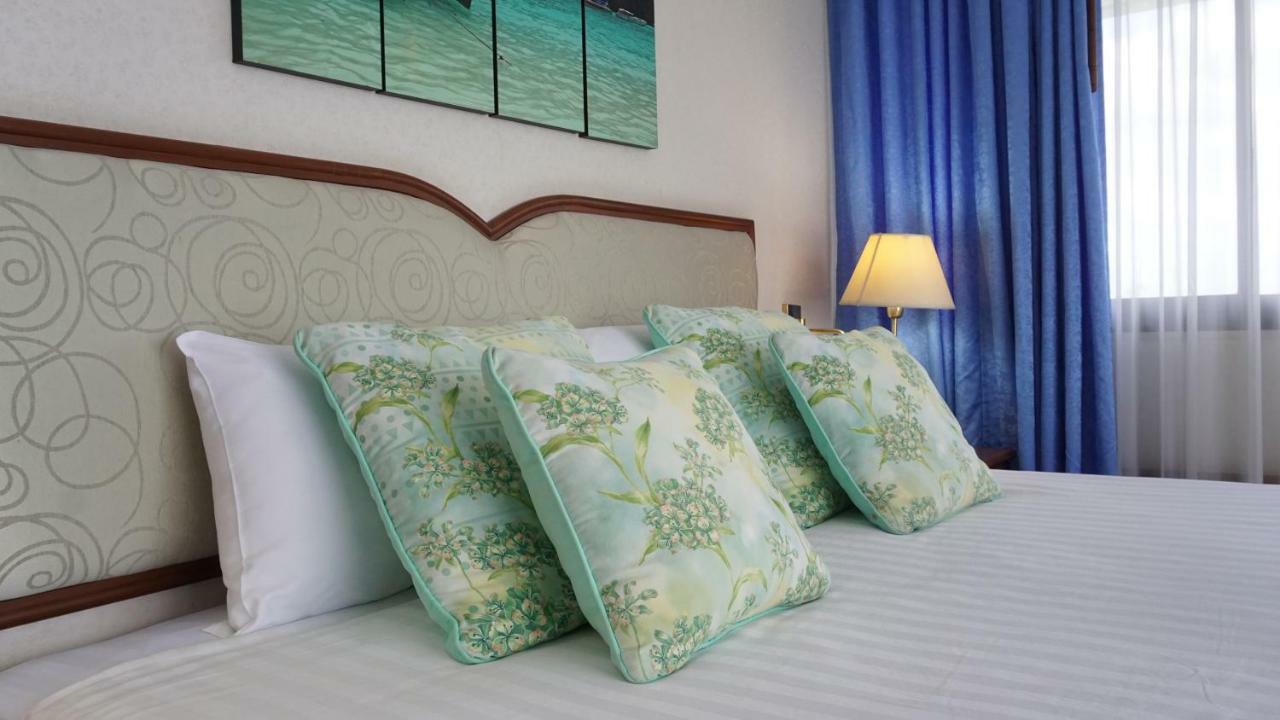 Wattana Park Hotel Trang Buitenkant foto