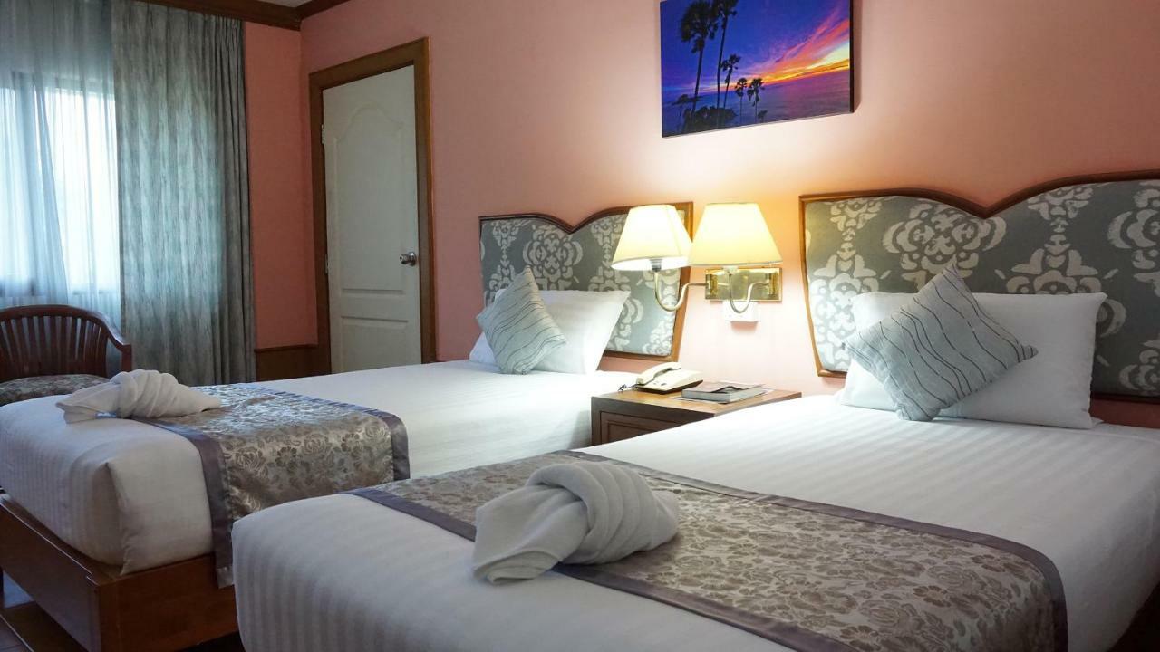 Wattana Park Hotel Trang Buitenkant foto